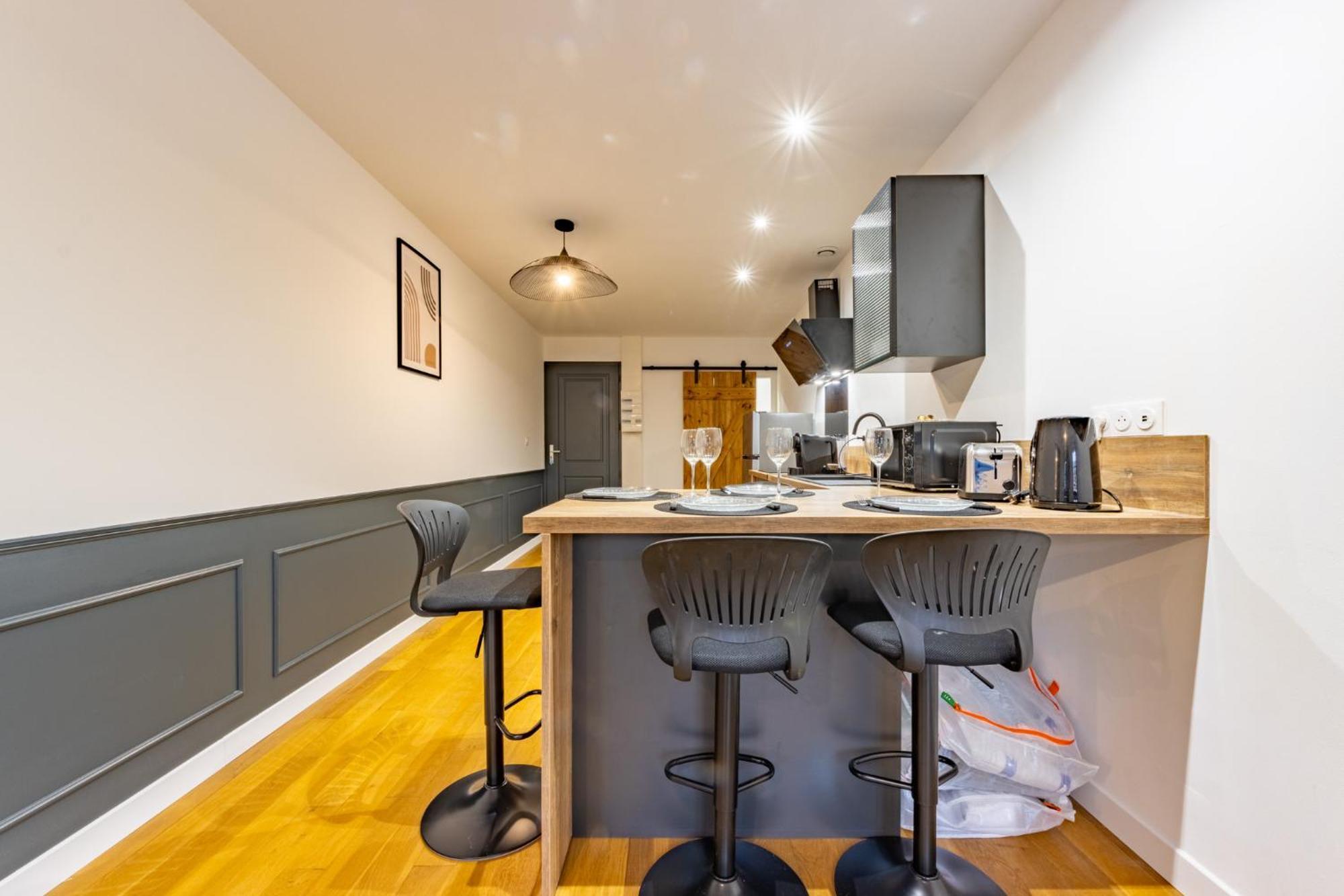 Le Beau Briand Proche Gare Parking Facile Appartement Montauban Buitenkant foto