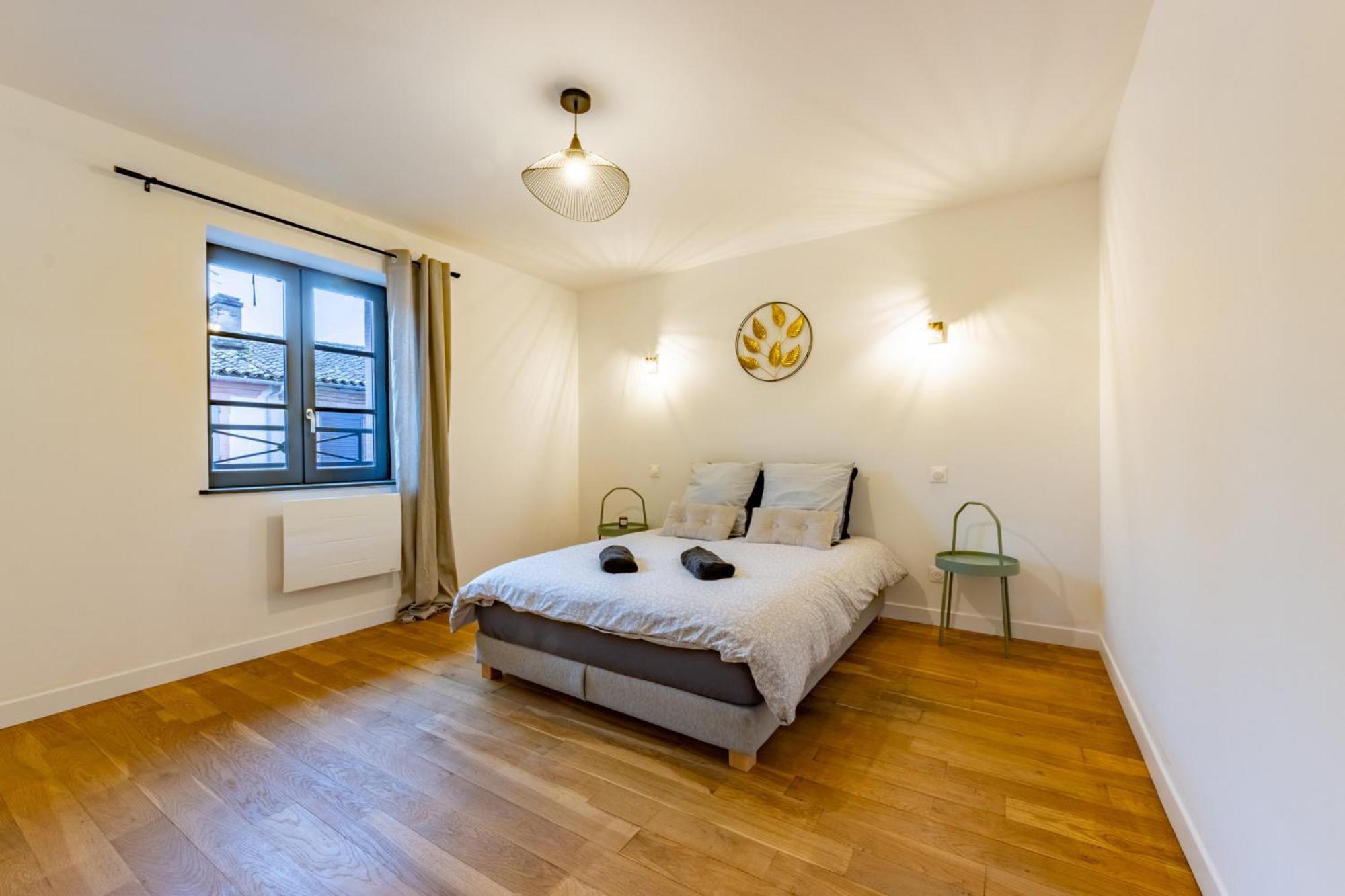 Le Beau Briand Proche Gare Parking Facile Appartement Montauban Buitenkant foto