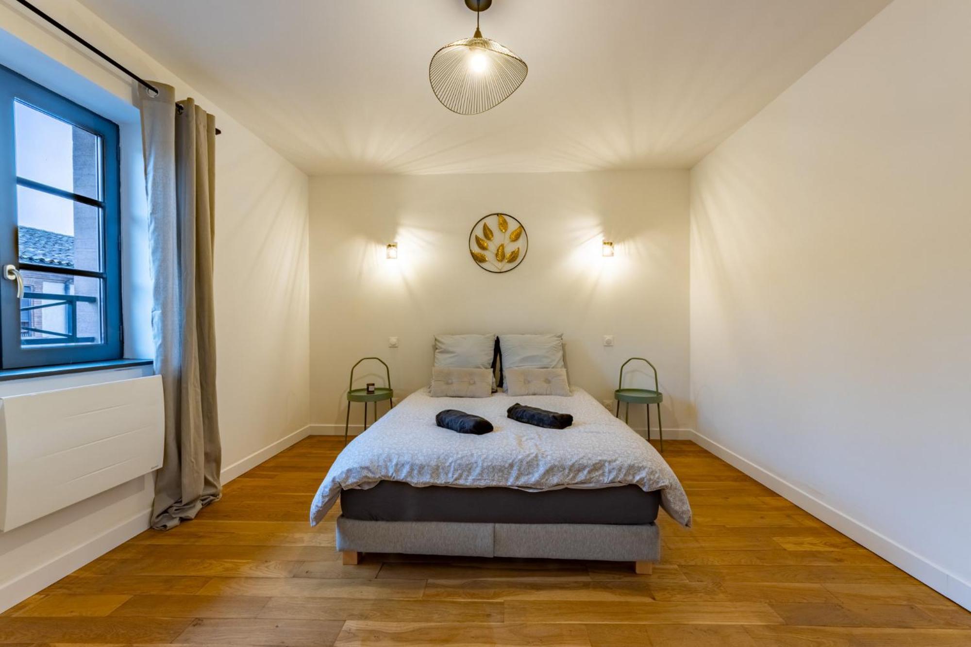 Le Beau Briand Proche Gare Parking Facile Appartement Montauban Buitenkant foto