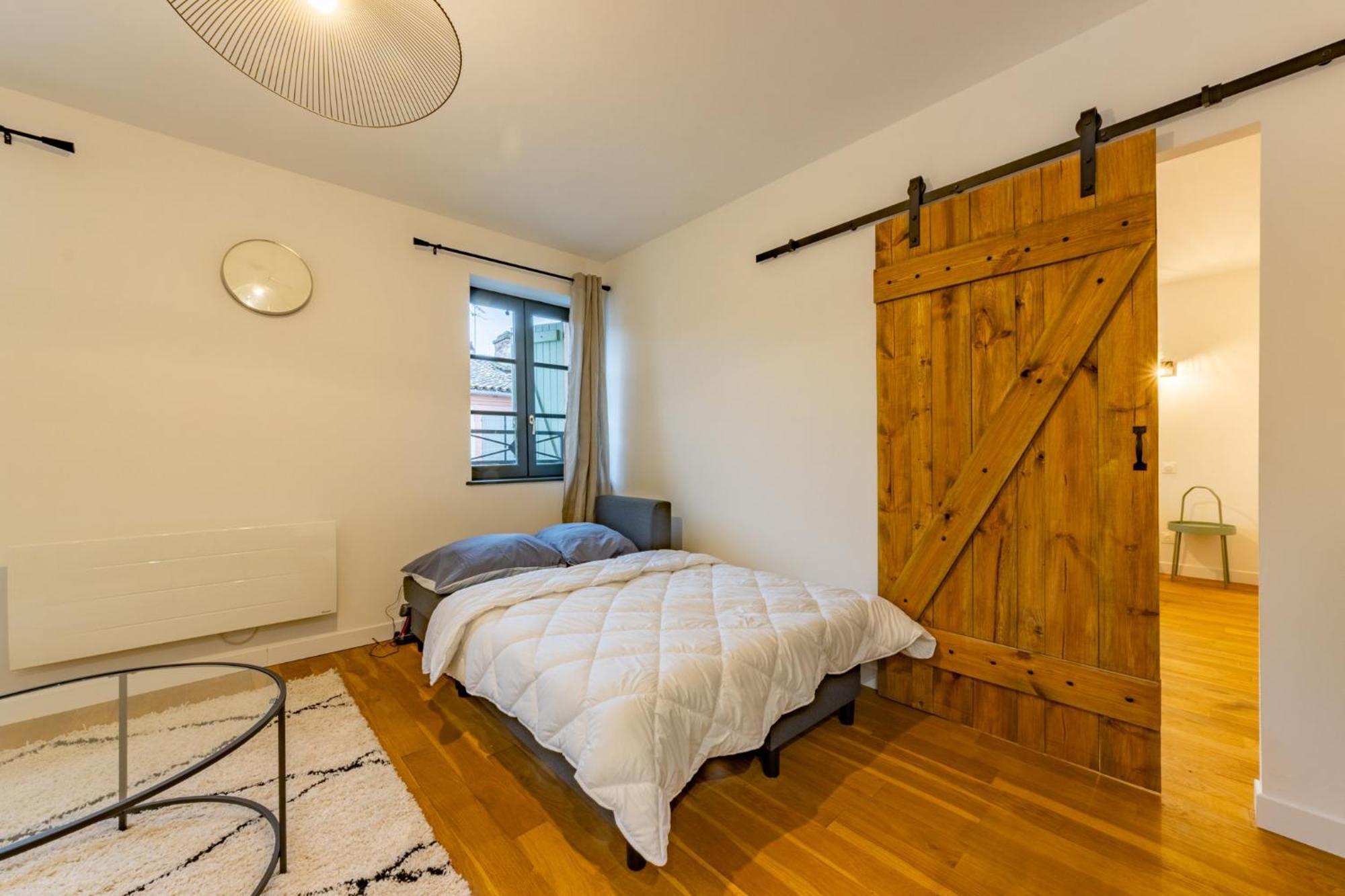 Le Beau Briand Proche Gare Parking Facile Appartement Montauban Buitenkant foto
